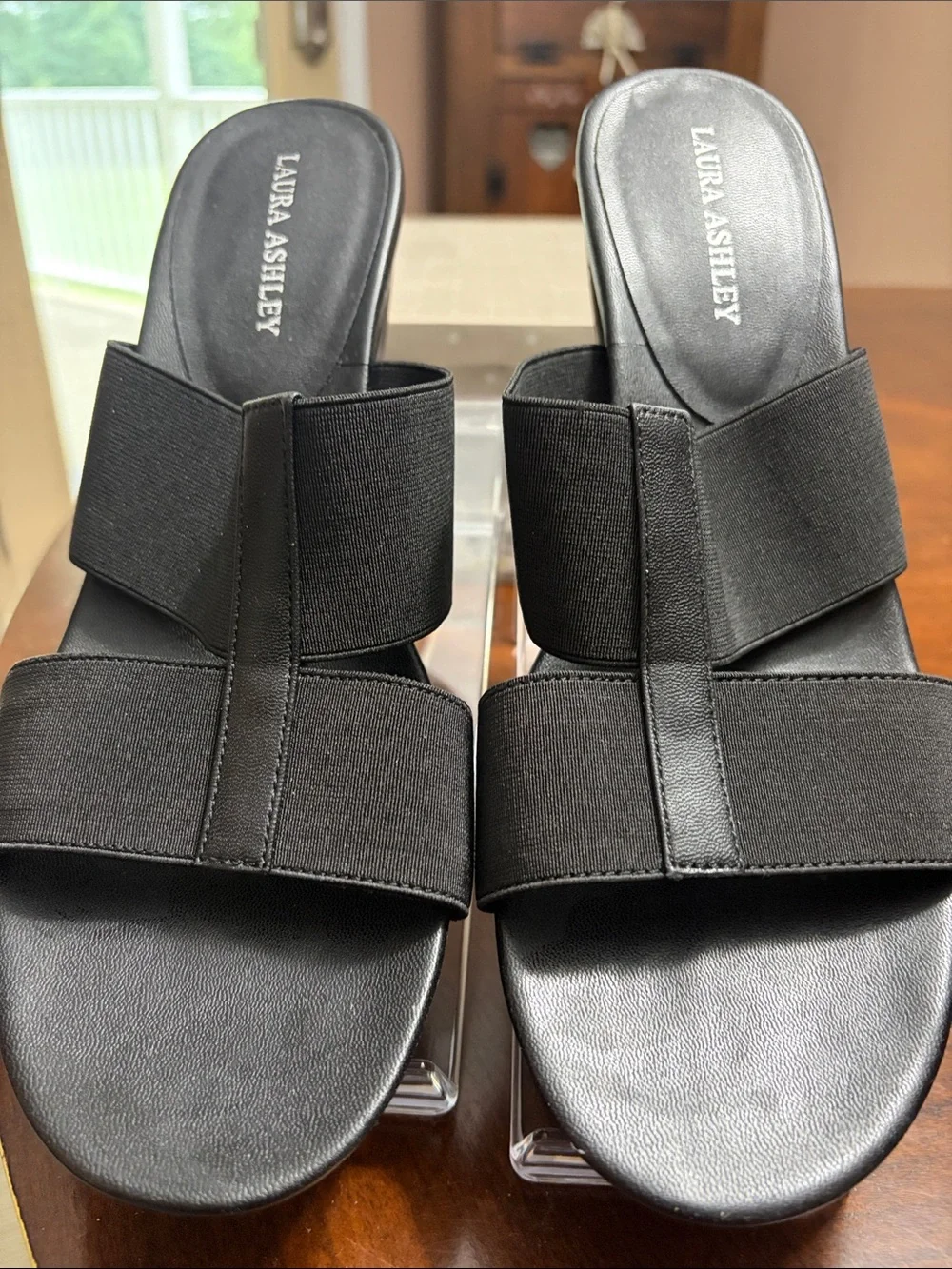 Laura Ashley Black Sandal Style LA-AVA Size 11 M